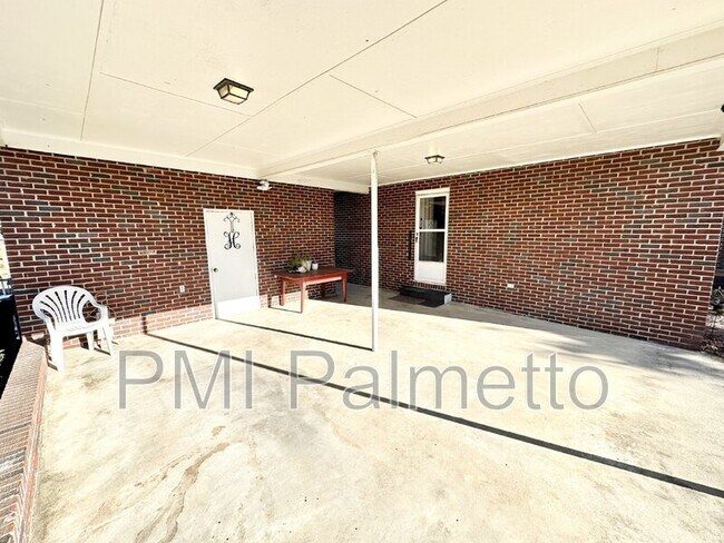 Building Photo - 3308 Oakdale Rd
