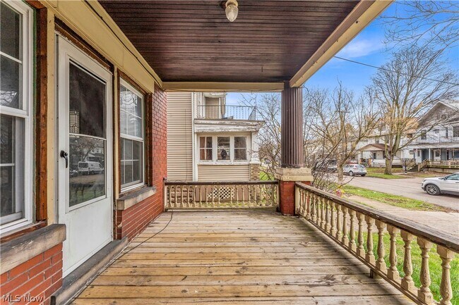 Building Photo - 3820 Riverside Ave