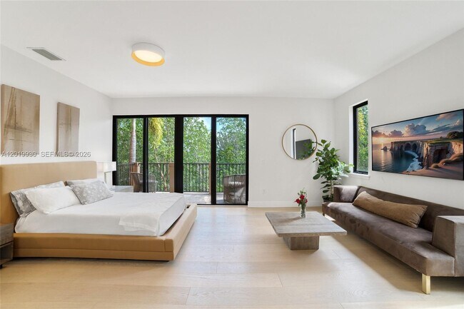 Building Photo - 6226 Paradise Point Dr