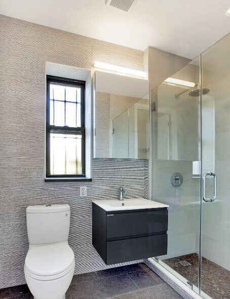 Building Photo - 195 Stanton St