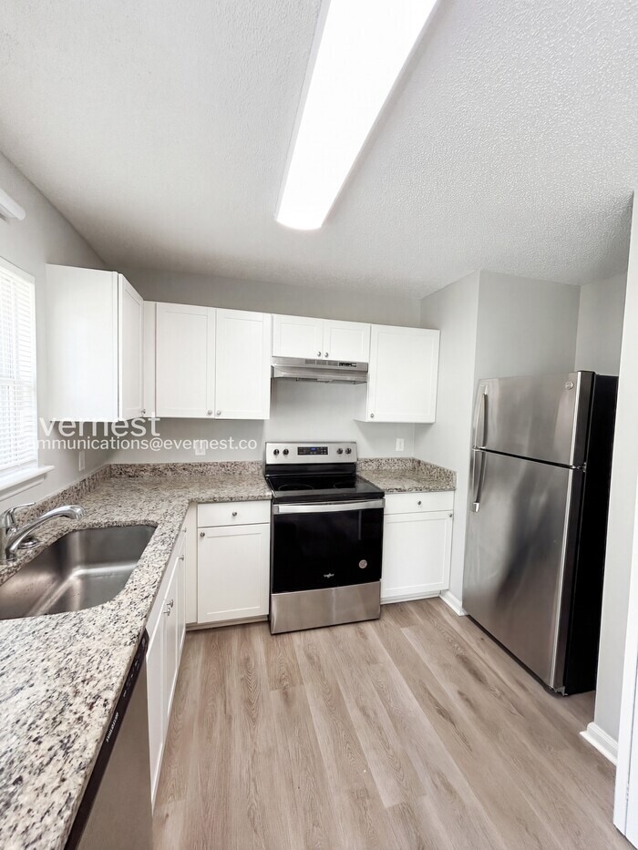 Building Photo - 1228 Capps Hollow Dr