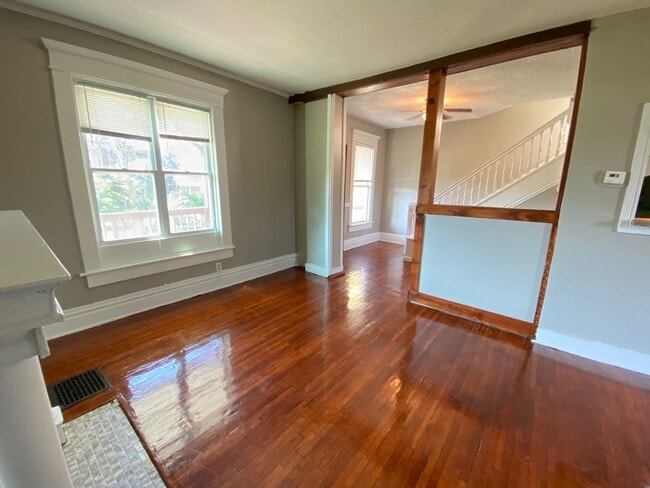 Building Photo - OSU Central Campus Single Family Home! W/ ...