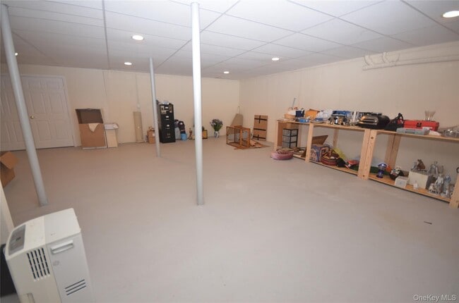 Building Photo - 666 Verona Dr