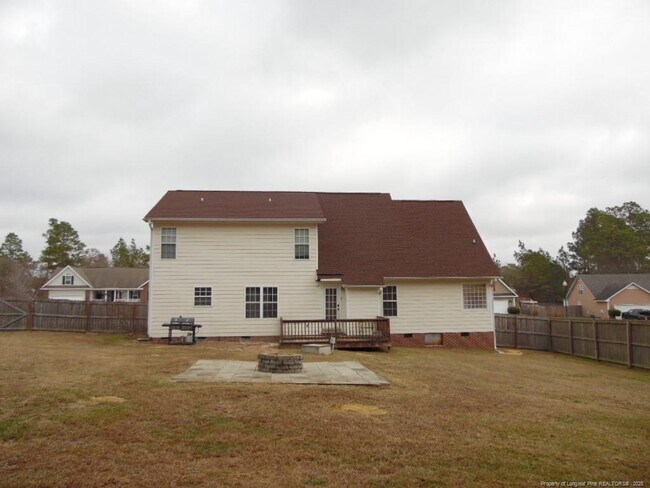 Building Photo - 113 Blue Water Dr