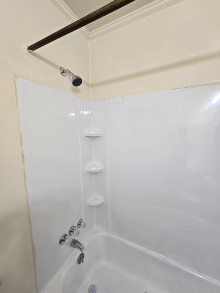 Building Photo - 6100 Strathmore Rd