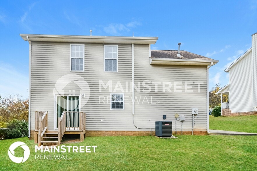 Building Photo - 5511 Grapevine Ct