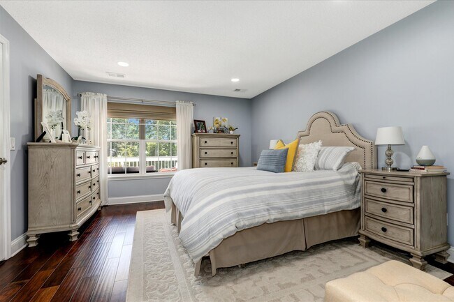 Building Photo - 16 Juneau Ct