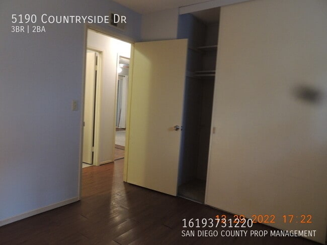 Building Photo - 5190 Countryside Dr