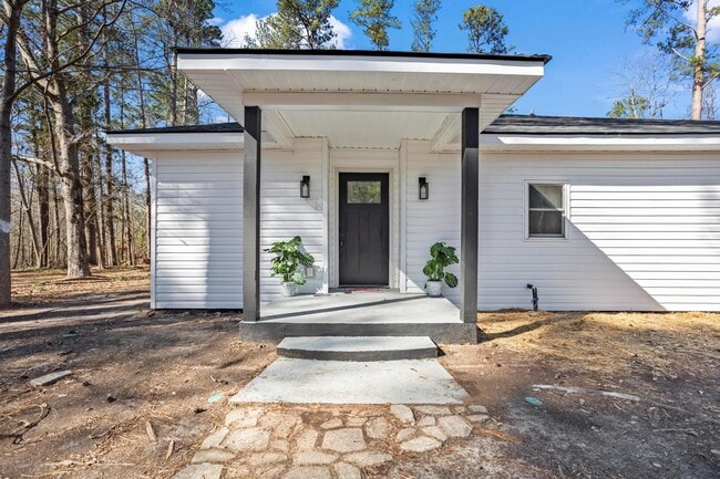 Building Photo - 4593 Windsor Spring Rd