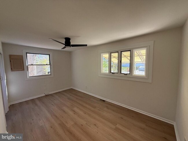 Building Photo - 1452 14th Ave