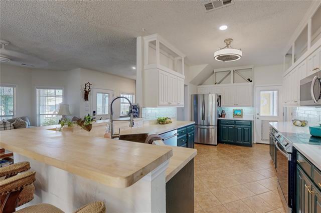 Building Photo - 6135 FM547