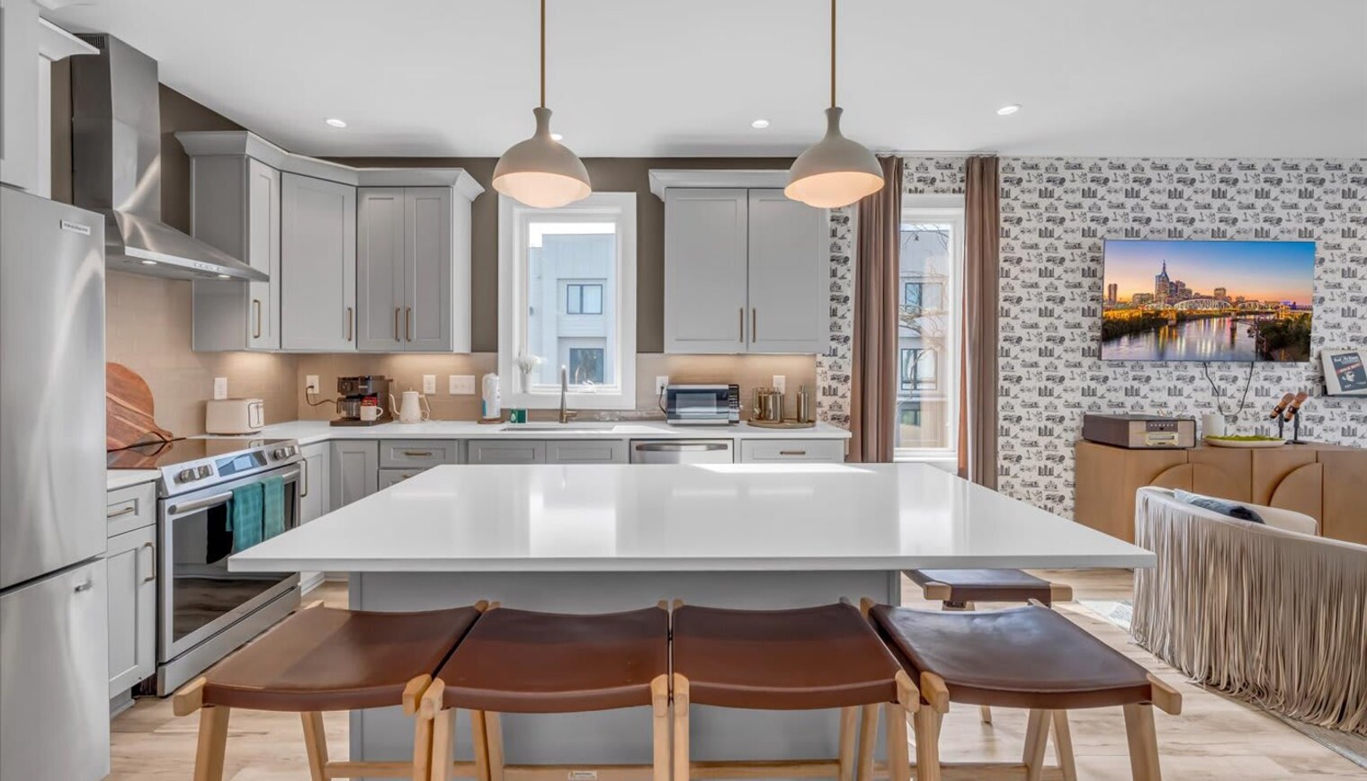 Building Photo - 1112 Baptist World Center Dr