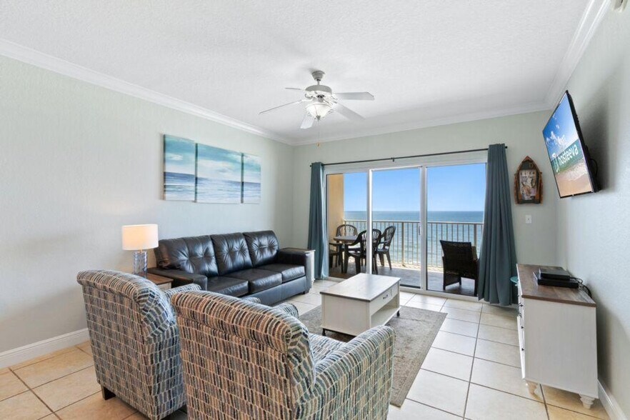 Primary Photo - 931 W Beach Blvd