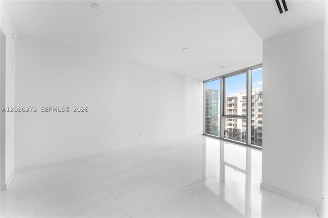 Building Photo - 300 Biscayne Blvd