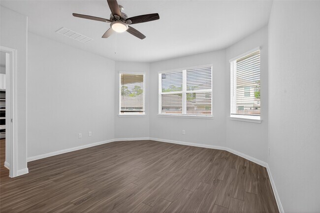 Building Photo - 13312 Burbot Dr