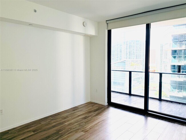 Building Photo - 801 S Miami Ave