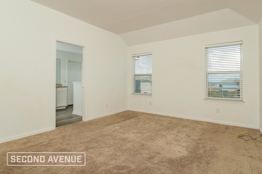 Building Photo - 2950 Forsyth Cyn