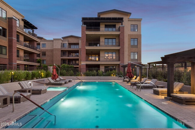 Building Photo - 6166 N Scottsdale Rd