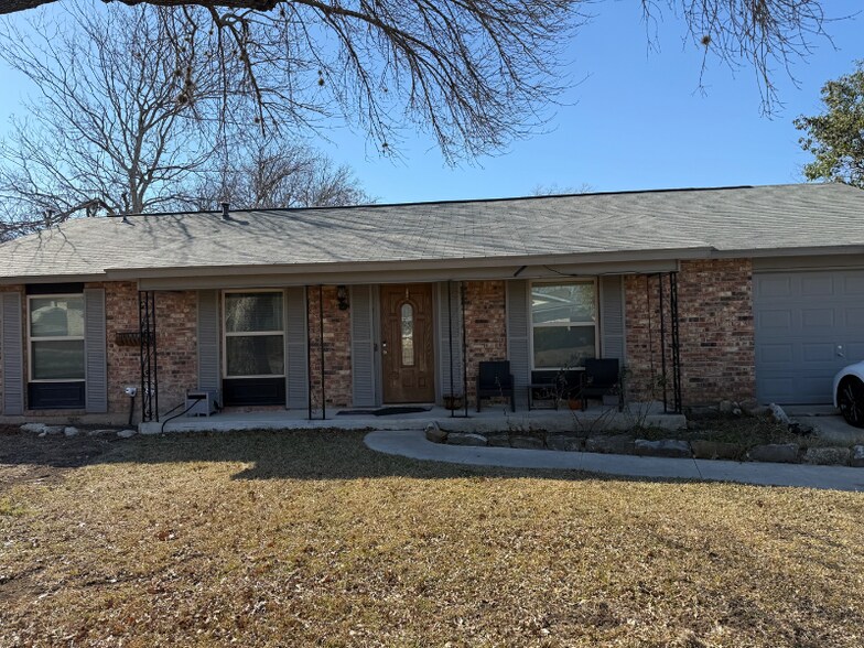 Building Photo - 12021 Forest Nook Ct