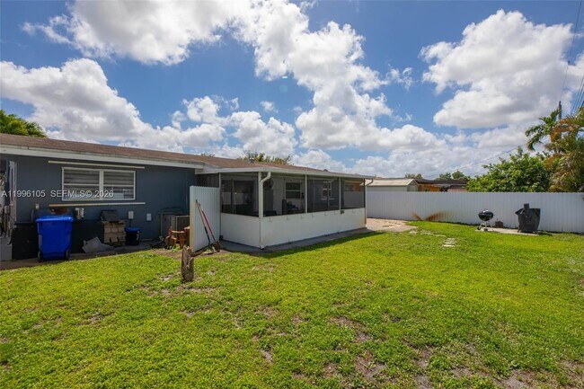 Building Photo - 8461 NW 16th St