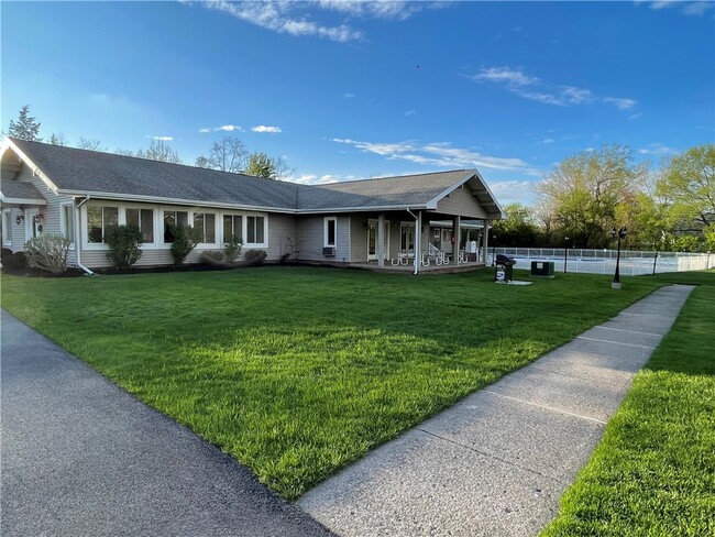 Building Photo - 894 Eastbrooke Ln