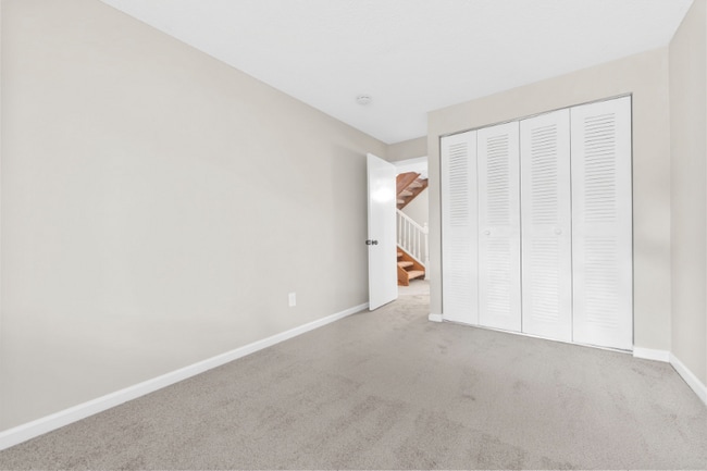 Building Photo - 907 Award Dr