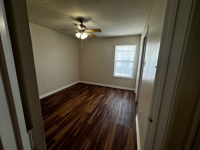 Building Photo - 24595 Gilbert Dr