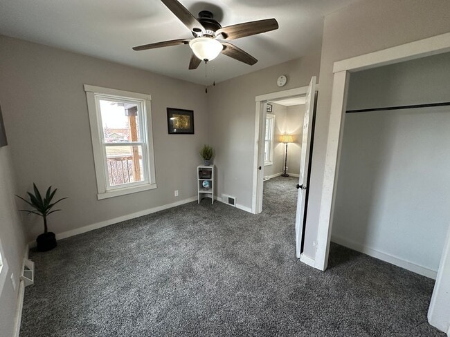 Building Photo - Remodeled 3 bed, 1 bath home for rent.