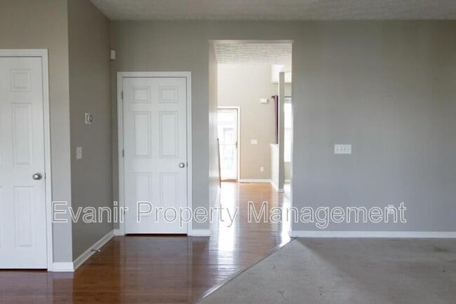 Building Photo - 2257 Murphy Ln E