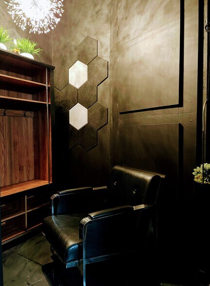 Building Photo - 1122 Jackson St