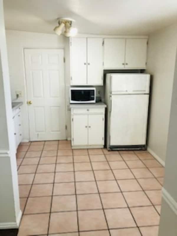 Building Photo - 540 E 300 N