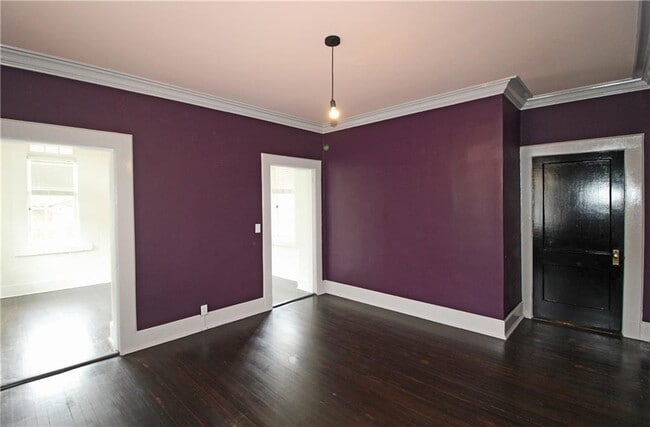 Building Photo - 1 S Prado NE