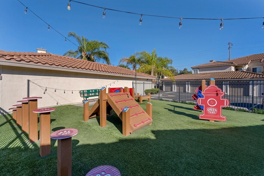 Hillsborough Park 1501 S Beach Blvd La Habra CA 90631 Apartment Finder