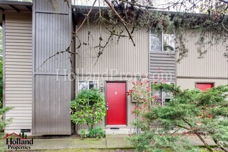 Building Photo - Beaverton-Hillsdale 6320-24 - Horstmann