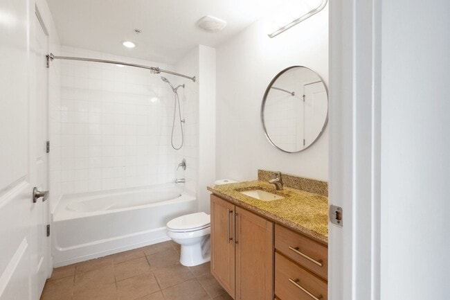 Building Photo - Charming 1BR Condo in Atlanta