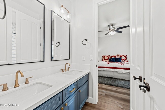 Building Photo - 3452 E Ivyglen Cir