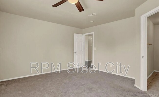 Building Photo - 2004 Mirror Ct