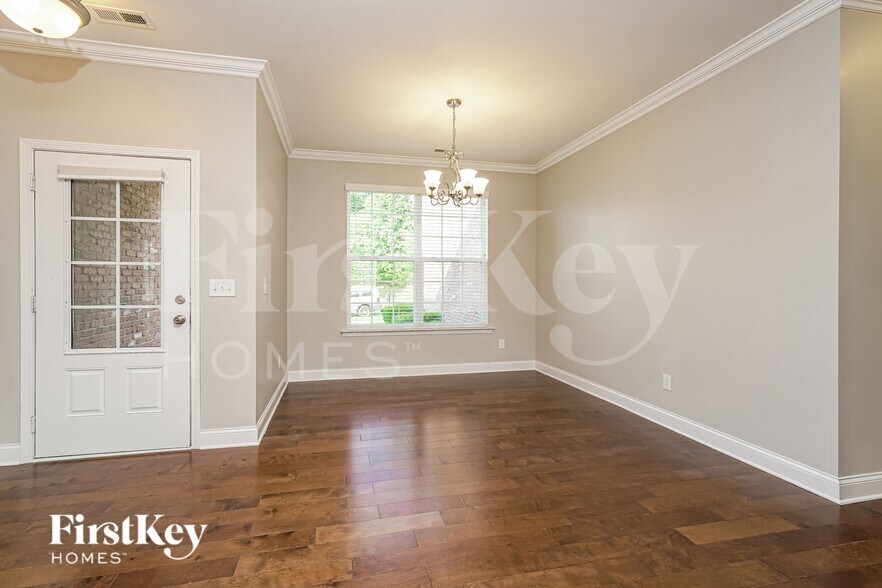 Building Photo - 1643 Ashmead Ln