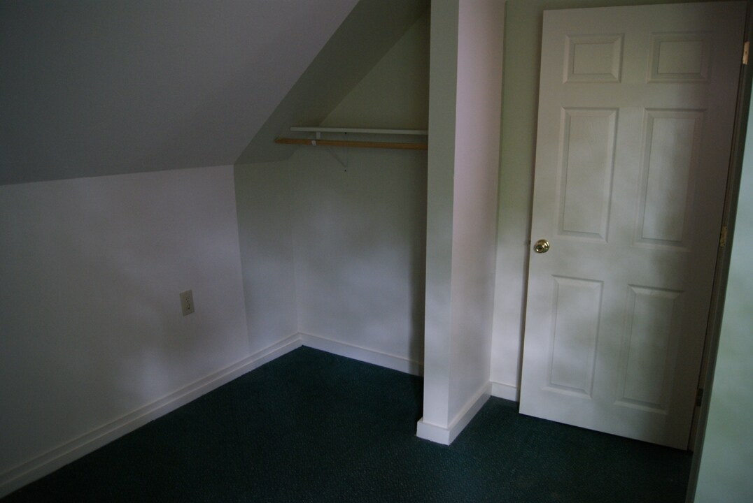bedroom 1 - 3 Crawford St