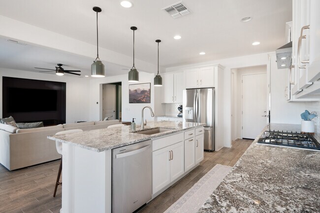 Building Photo - 9735 E Carr Peak Trl