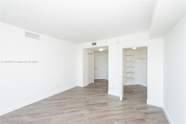 Building Photo - 4250 Biscayne Blvd