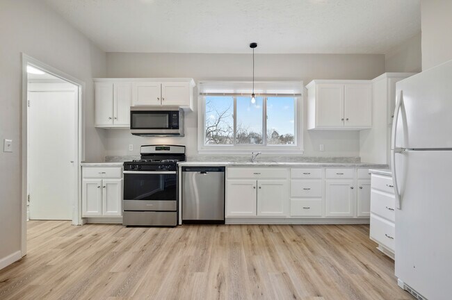 Building Photo - 134 Wynoka St