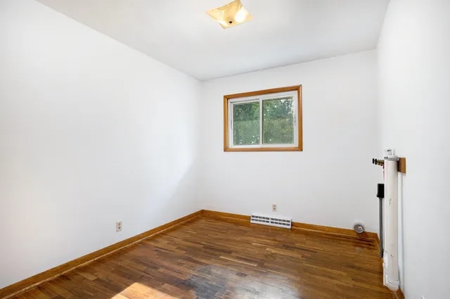 Building Photo - 13905 15 Mile Rd