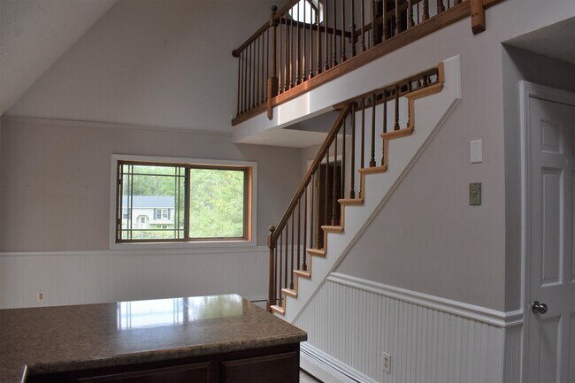 Building Photo - 26 Riverbend Rd