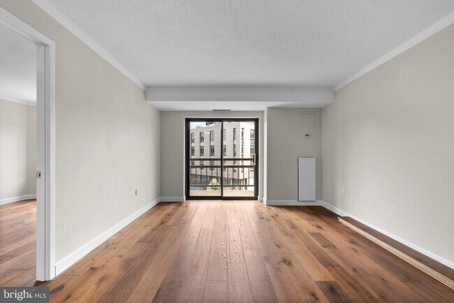 Building Photo - 2111 Wisconsin Ave NW