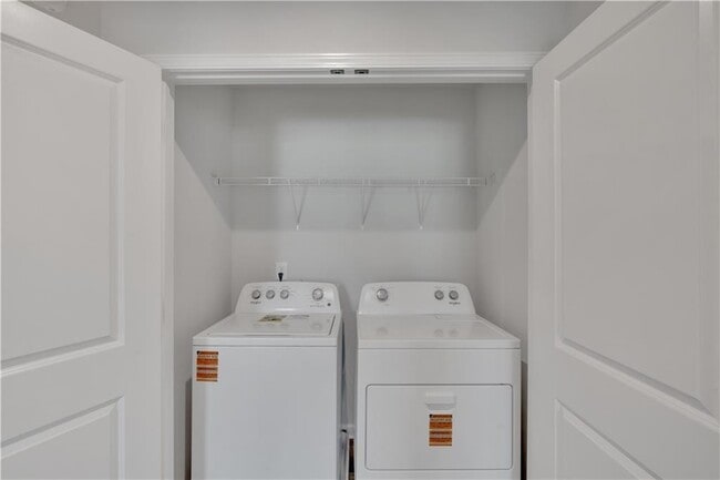 Building Photo - 313 Rolling Grn Dr NW