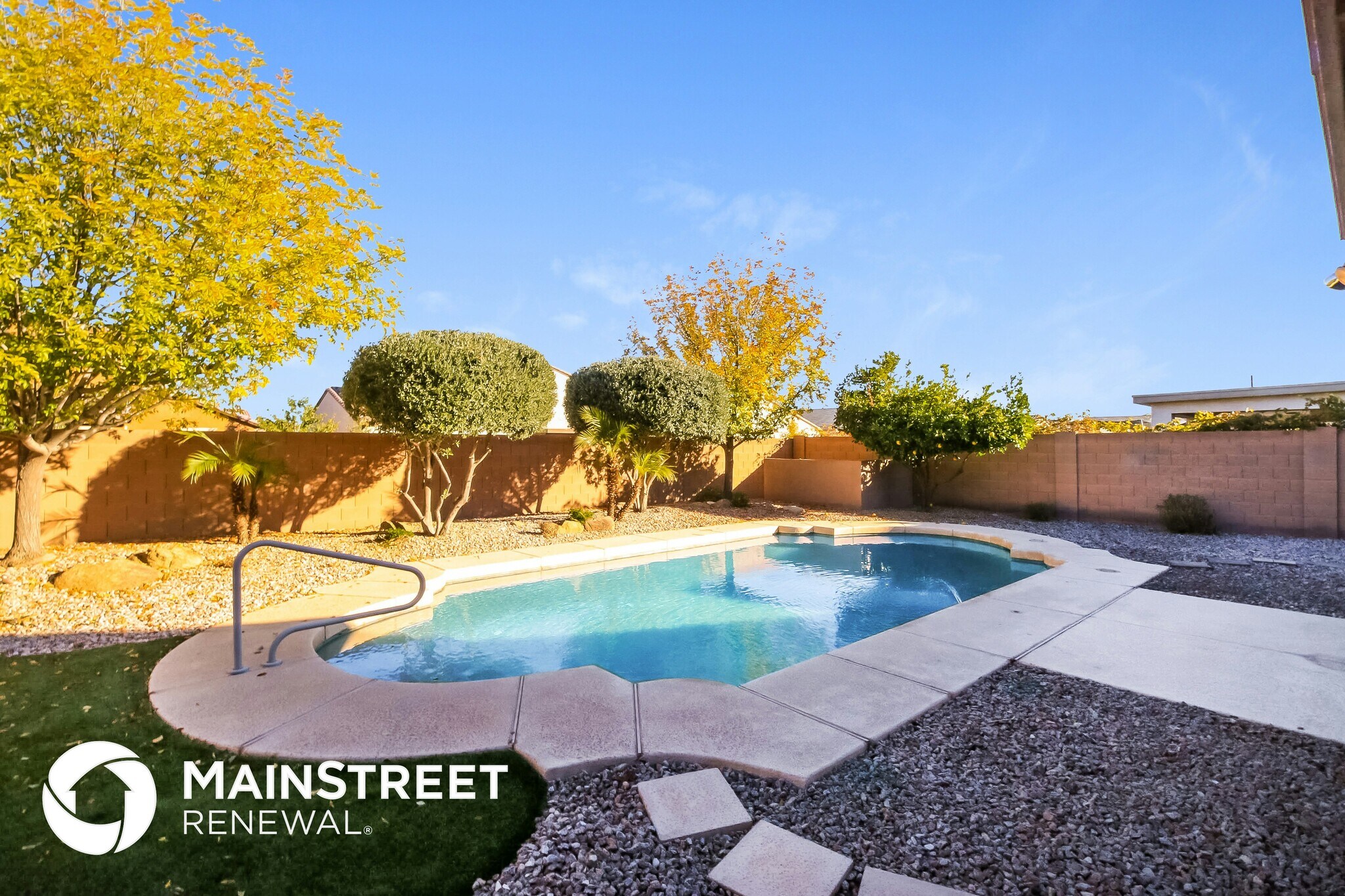 Building Photo - 1600 E Leaf Rd