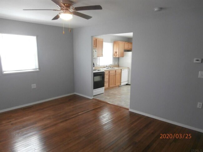 Primary Photo - 830 S Henderson St
