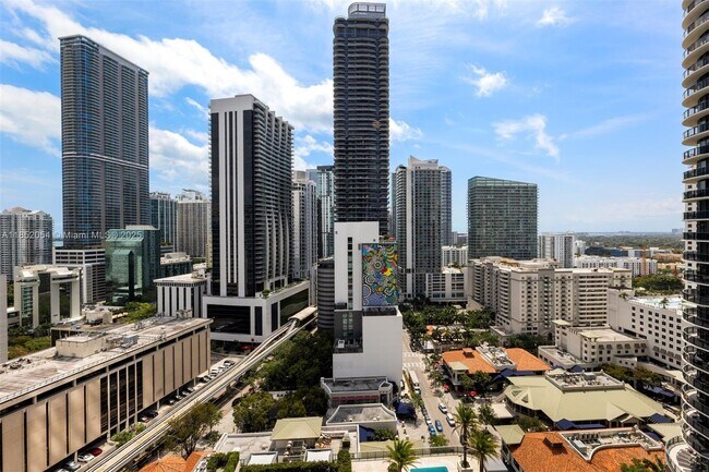 Building Photo - 801 S Miami Ave