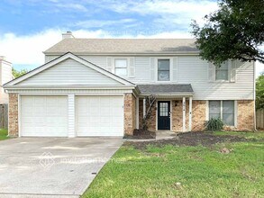 Building Photo - 2614 Remmington Dr